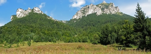 Veľký Rozsutec a Poludňové skaly